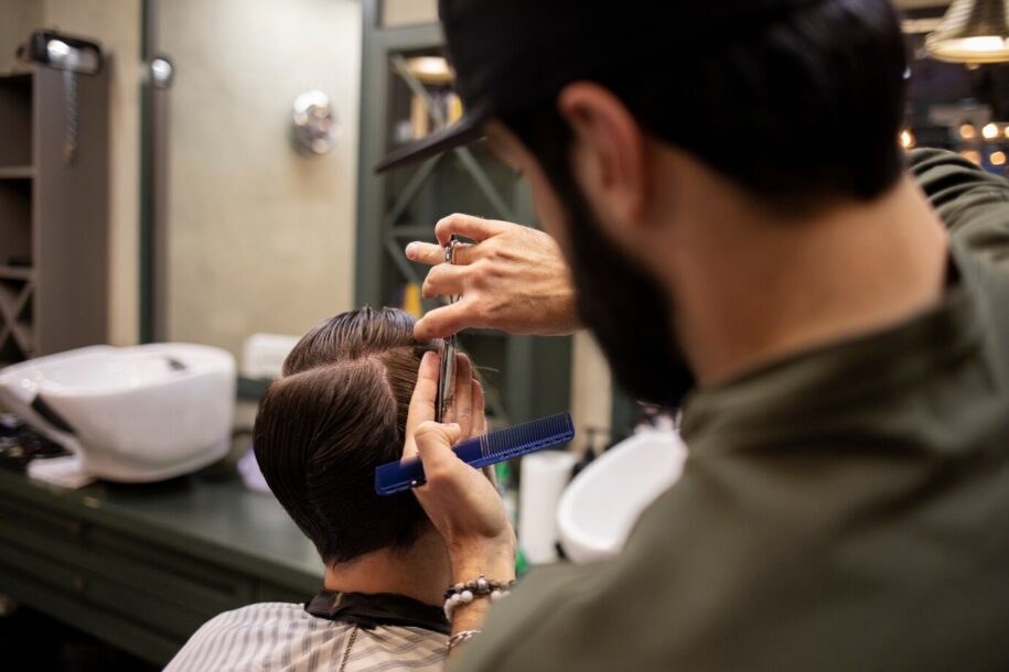 Barbershop Terdekat di Medan: Tips Grooming Untuk Pria Masa Kini